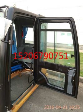 點(diǎn)擊查看詳細(xì)信息<br>標(biāo)題：三一SY215-9/SY-9型挖掘機(jī)駕駛室總成 帶內(nèi)飾線(xiàn)束 閱讀次數(shù)：3356
